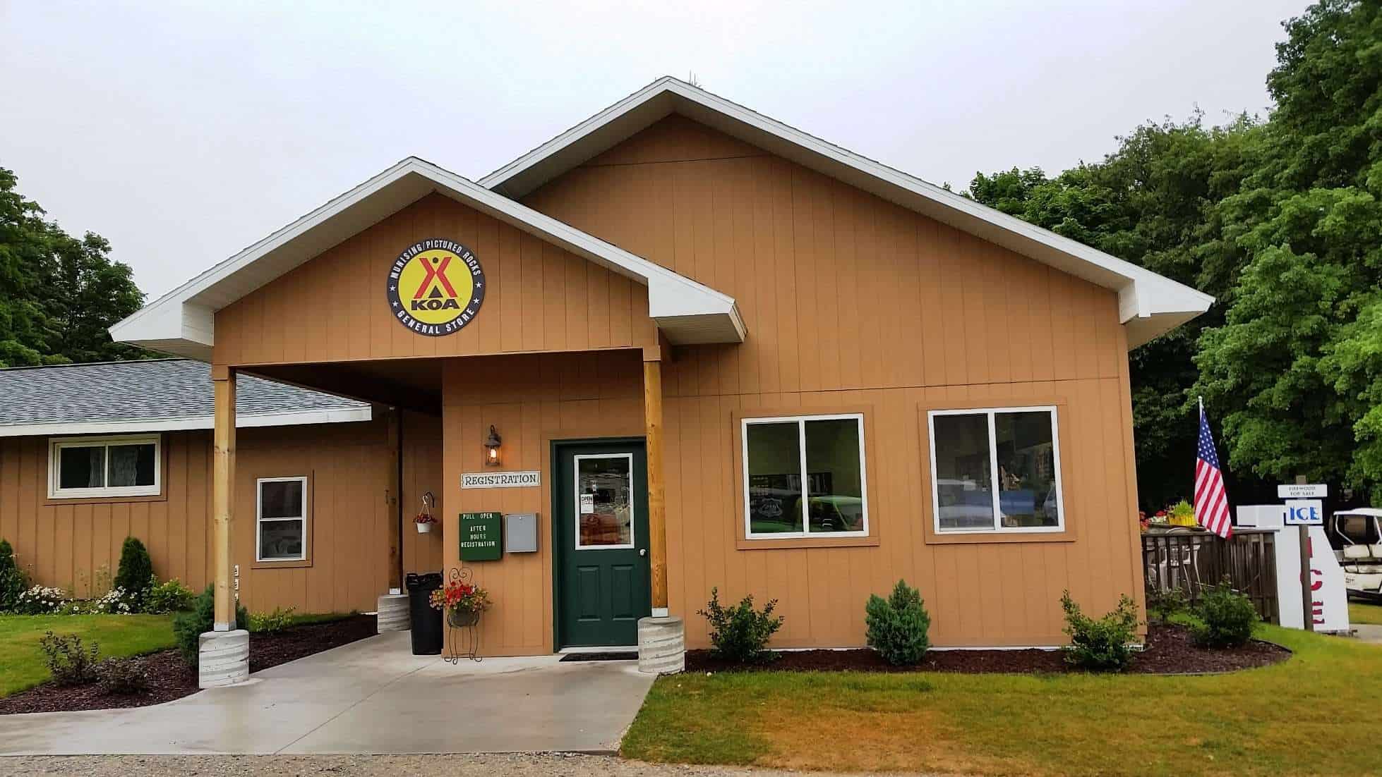 Munising Pictured Rocks KOA