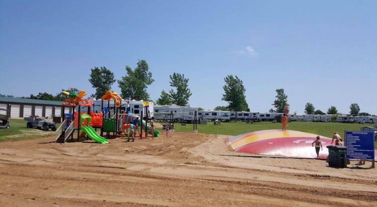 Whitetail Bluff Camp & Resort