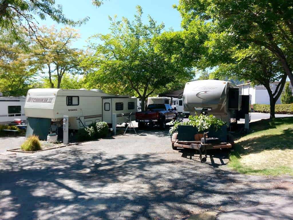 Rogue Valley Overniters RV Park