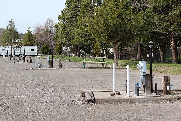 Hi-Lo Motel and RV Park