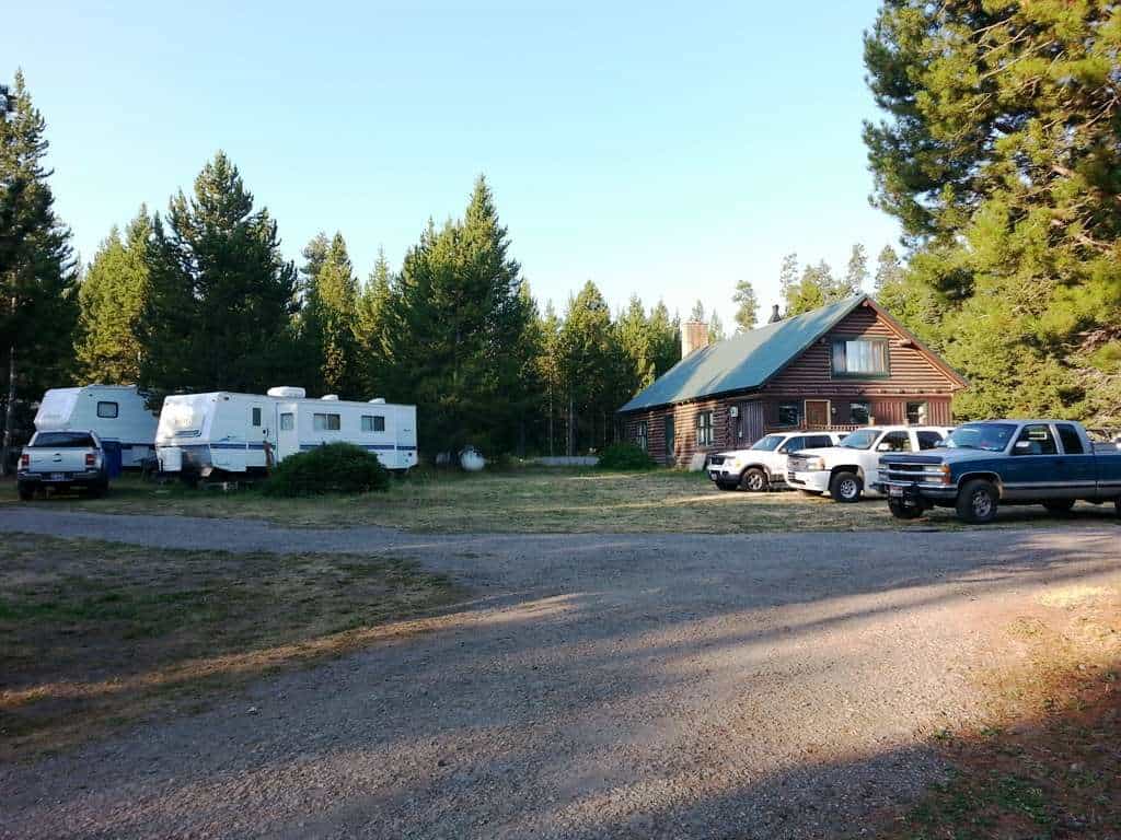 Robin's Roost Grocery Store and More RV Sites