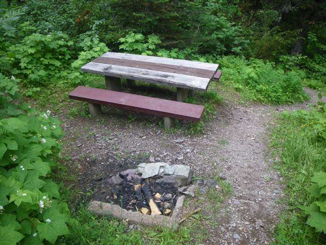 Handkerchief Lake Campground