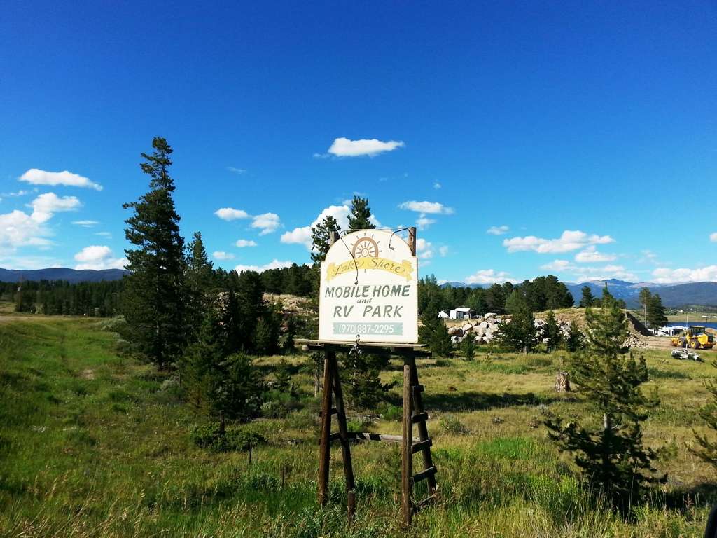 Lakeshore Mobile Home and RV Park