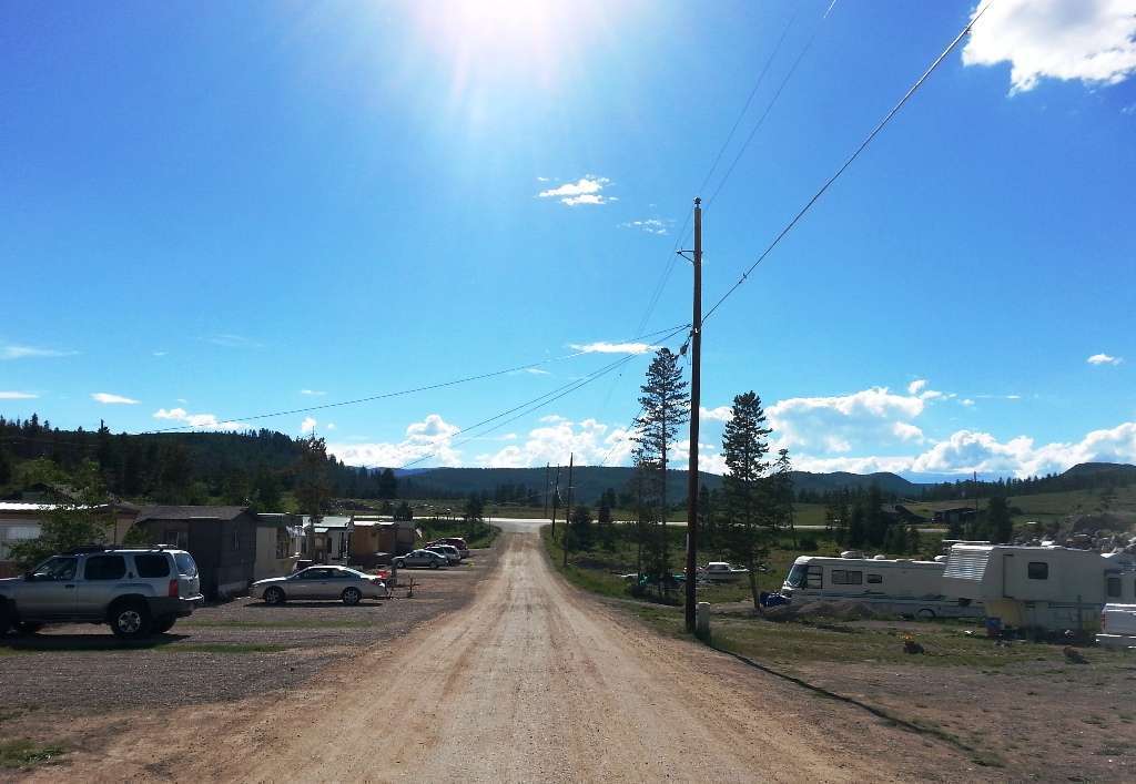 Lakeshore Mobile Home and RV Park