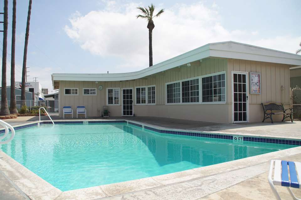 Gardena Villas Mobile Home Park RV Sites