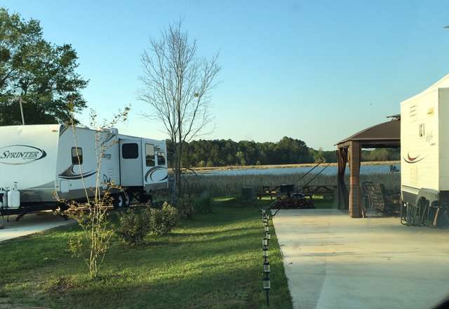 Sunset Marina @ 43 RV Park