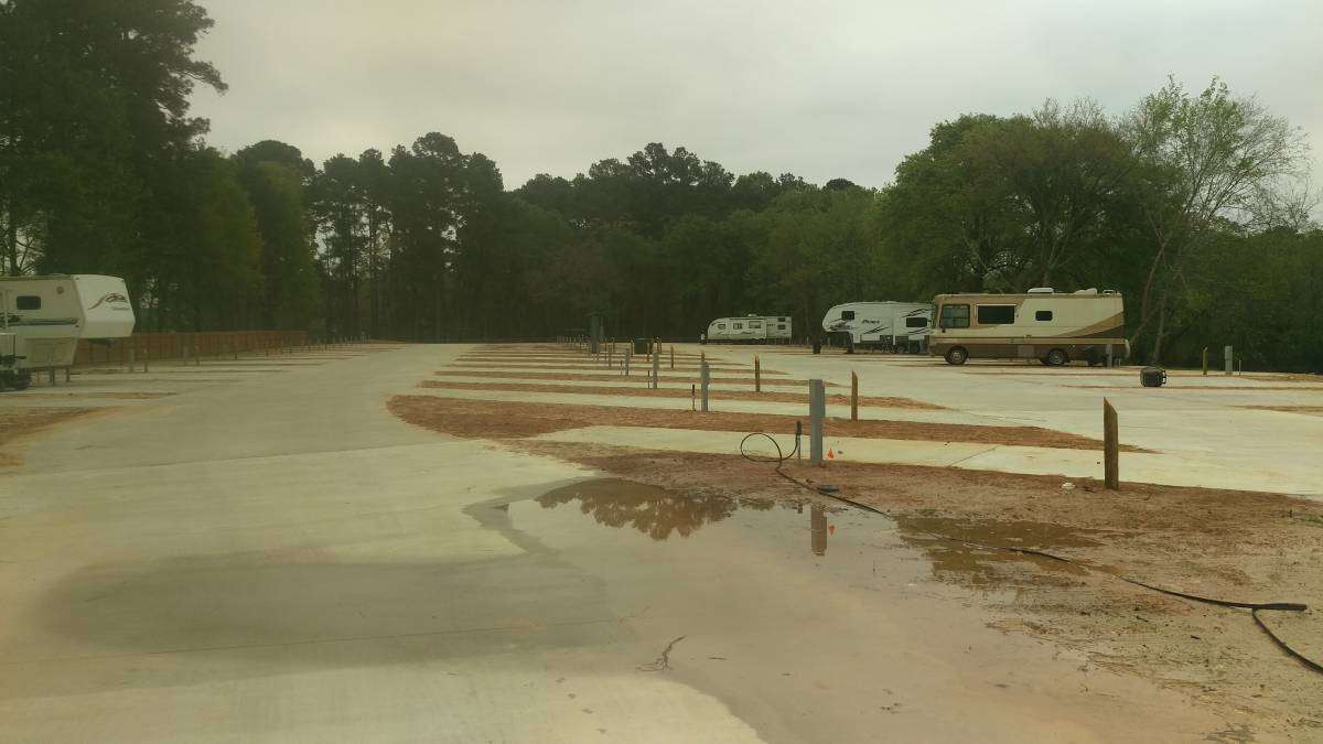 Lake Palestine Gateway RV Park