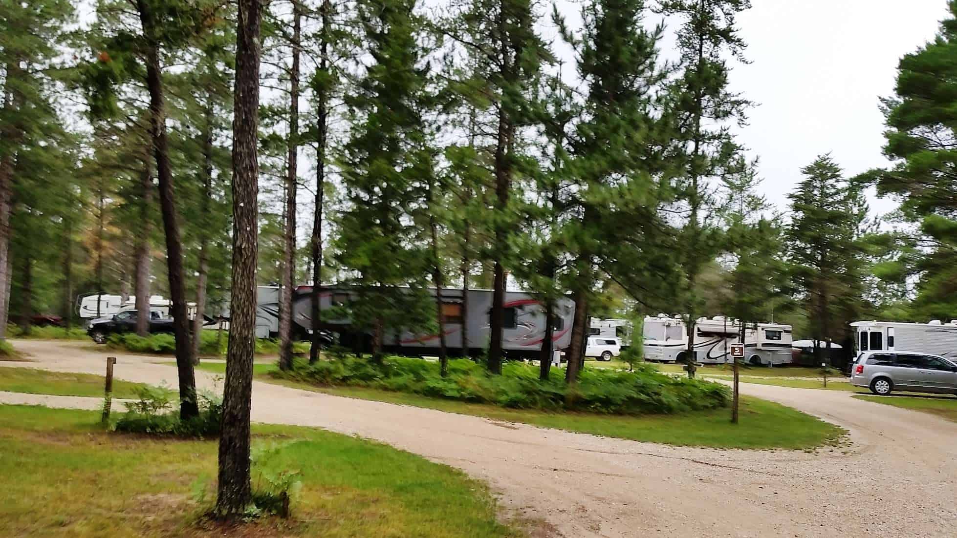 Jack Pine Lodge Lodge, Resort and Campground