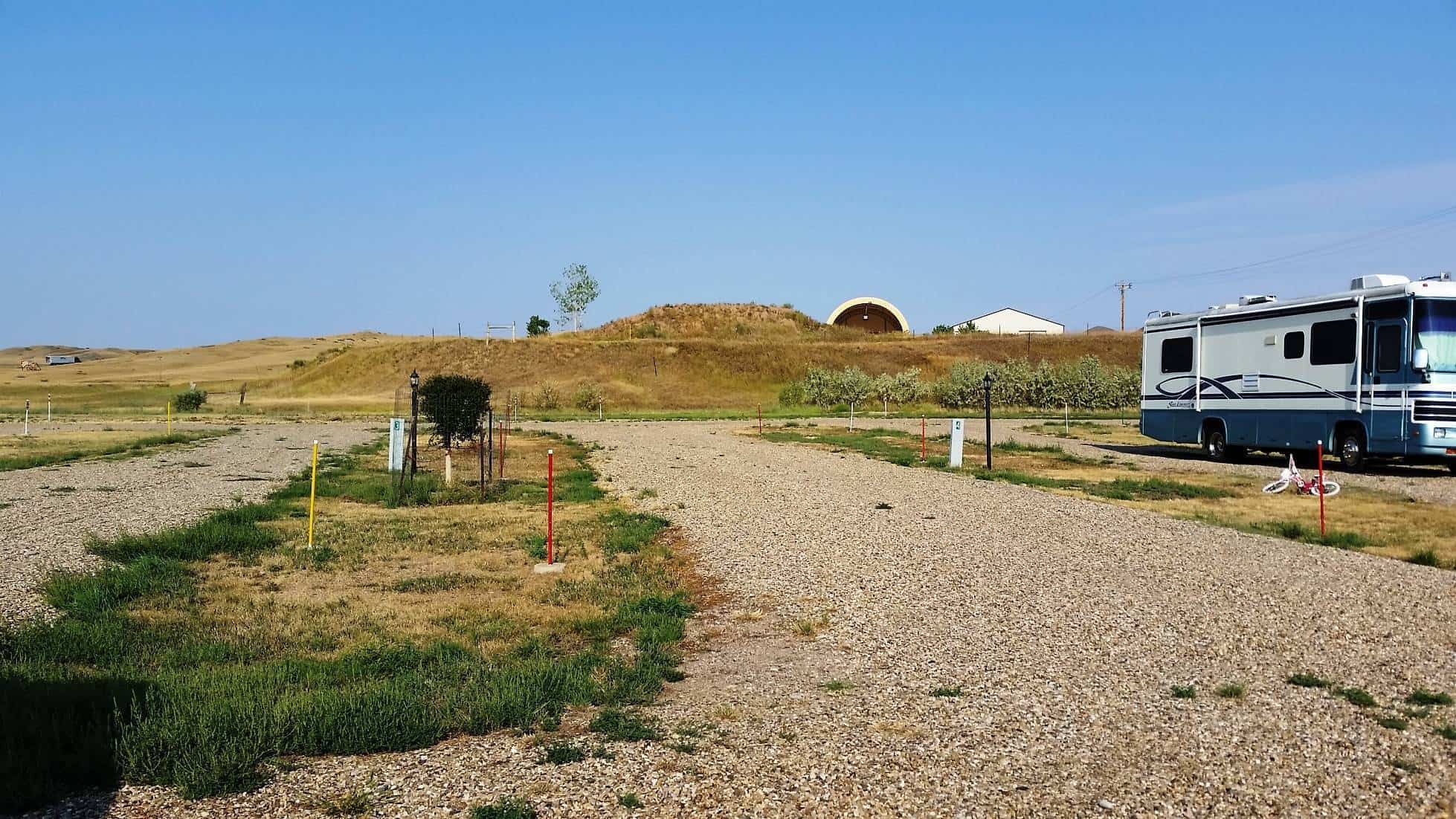 24 Express RV Campground Behind Mobil Station