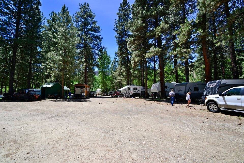 Pine Resort and Motel