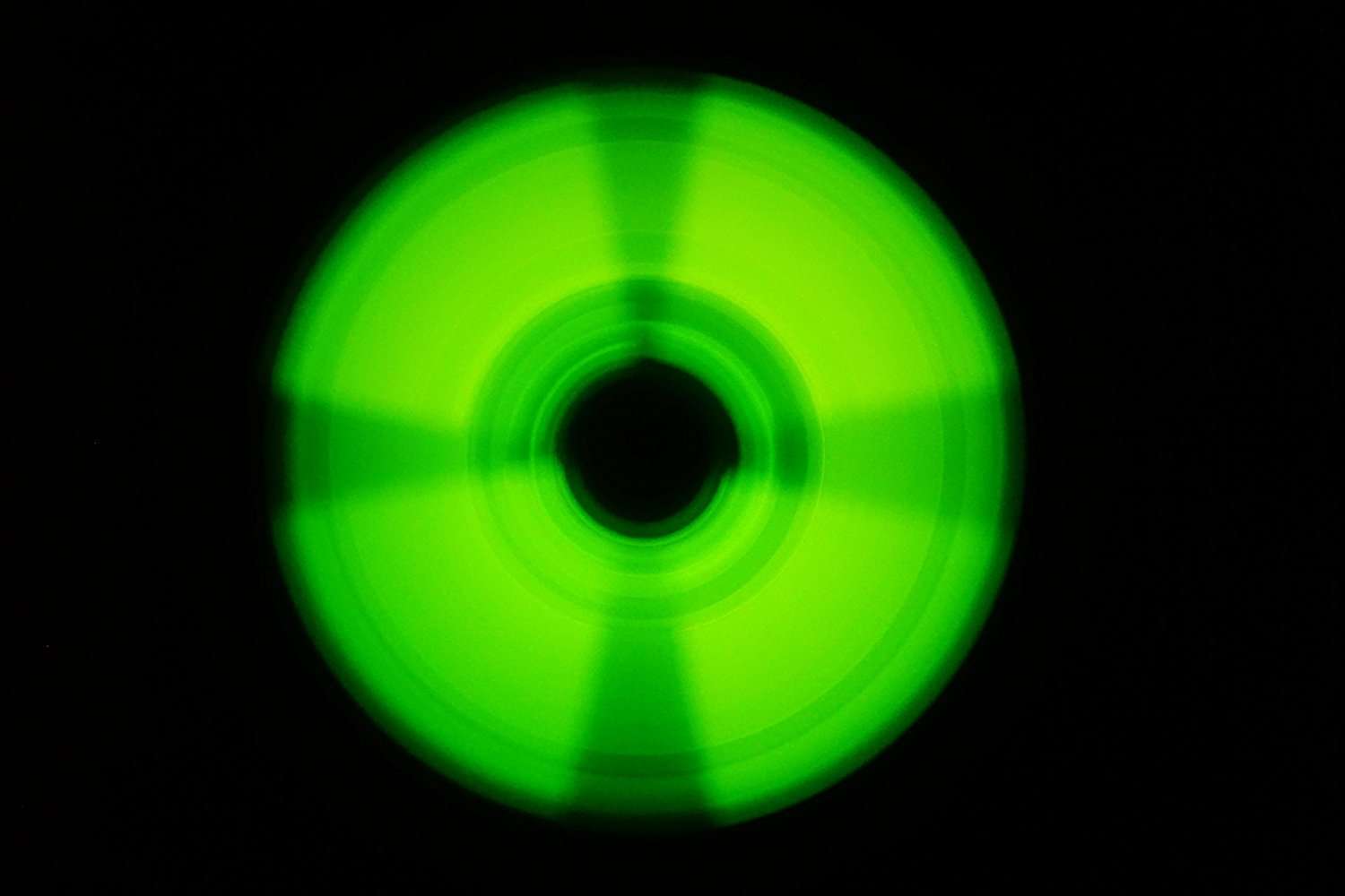 Product Test: Lumi-Niter Frisbee for the Night