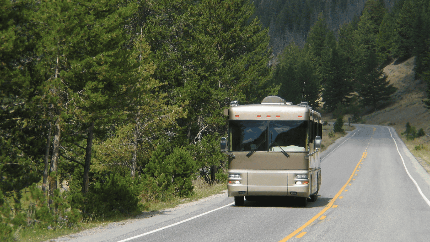 10 Best Class A Motorhomes for Full-Timers: Luxury on Wheels