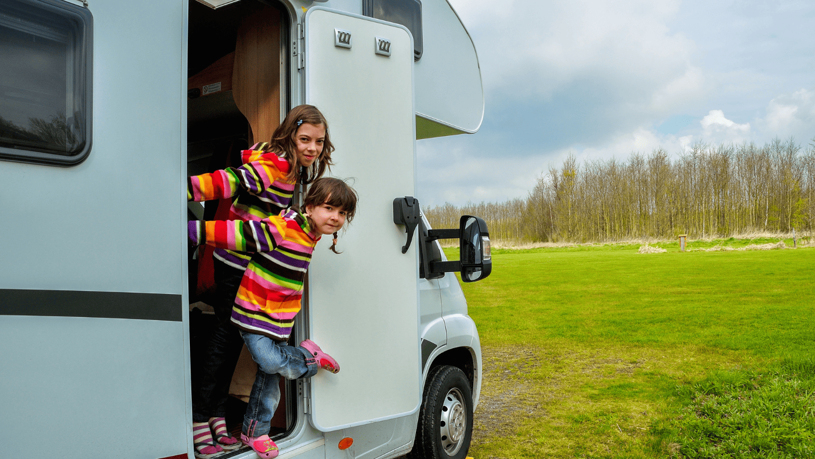 Ultimate Guide: 21 Expert Tips for RV Travel with Kids