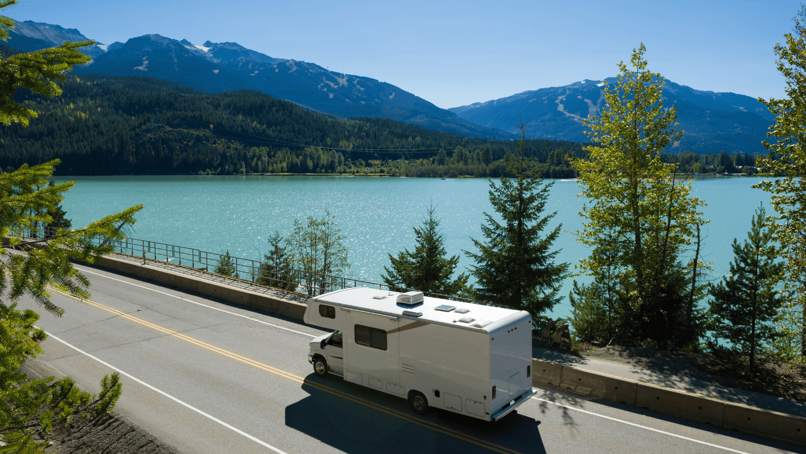 Wanderlust on Wheels: The Complete History of RVs, Motorhomes, and Campers