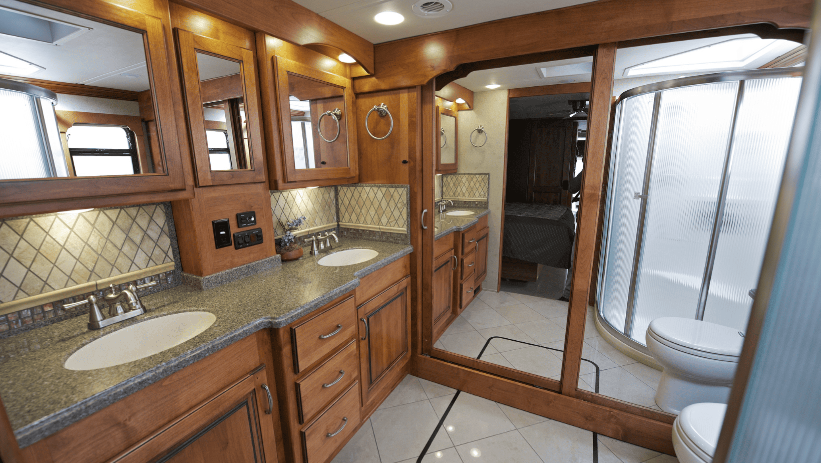 7 Best Pop-Up Campers with Bathrooms for Comfortable Camping