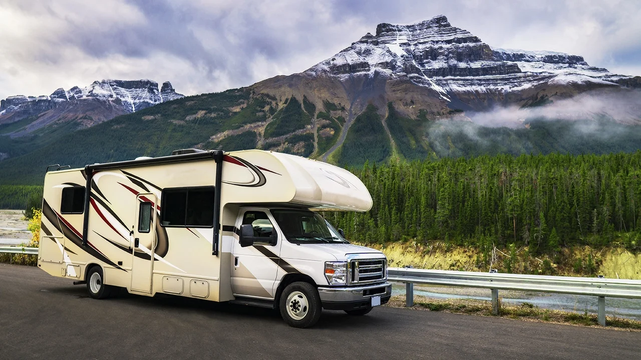 The Cream of the Crop: 7 Best Class C RV Brands for Your Next Adventure