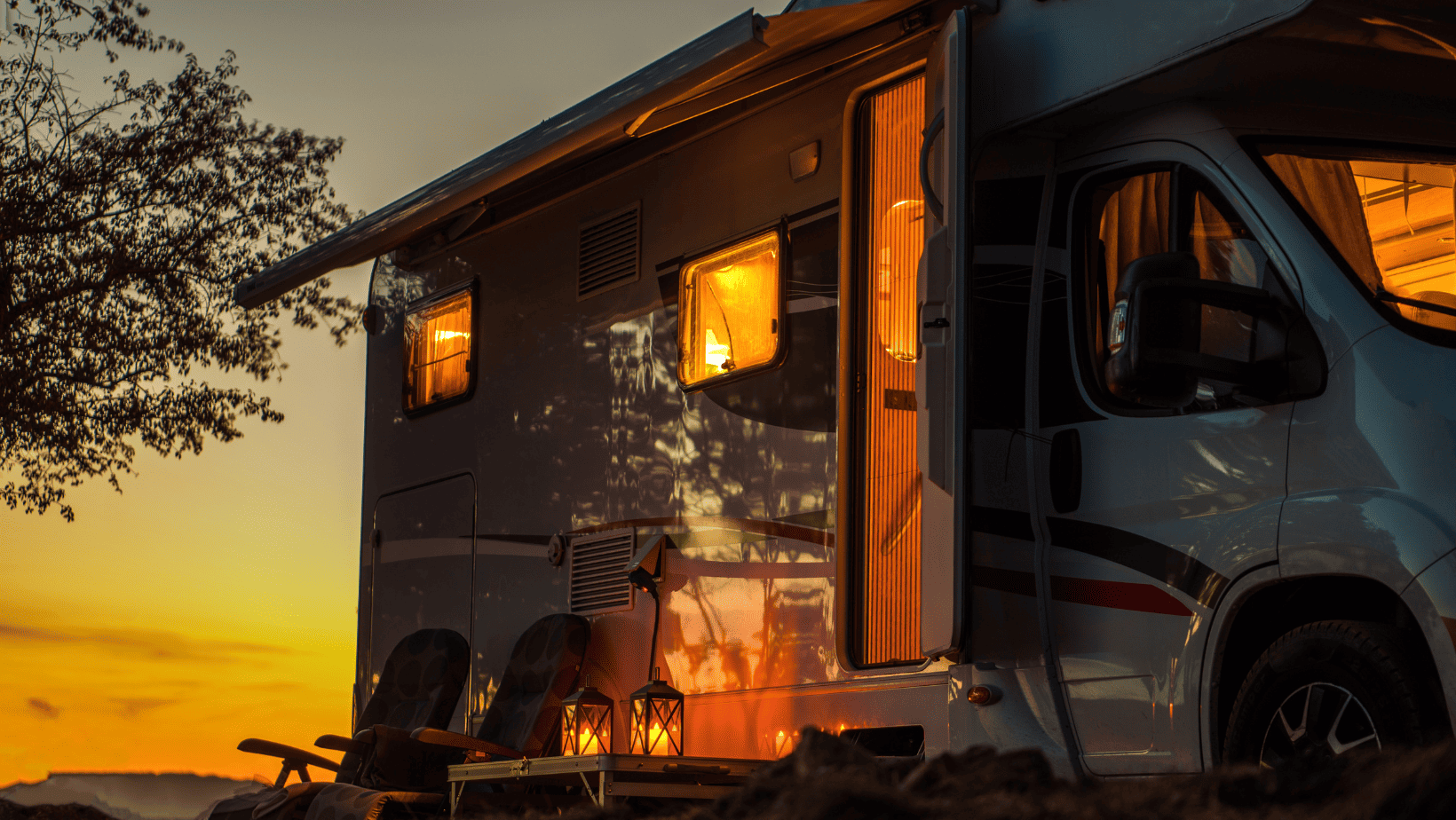 Exploring the Pros and Cons of RV Ownership