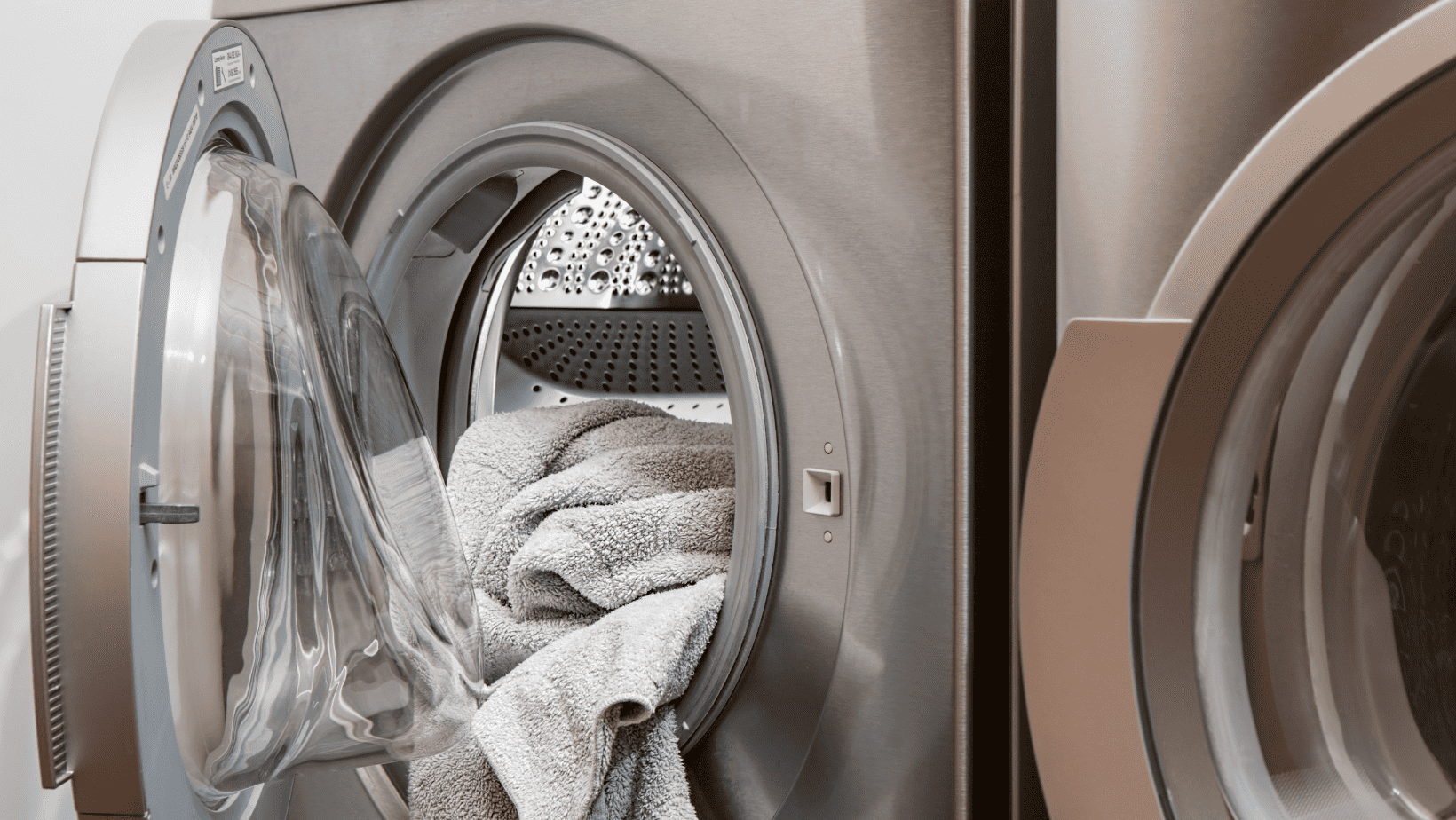 Compact Comfort: 8 Small RVs with a Washer and Dryer