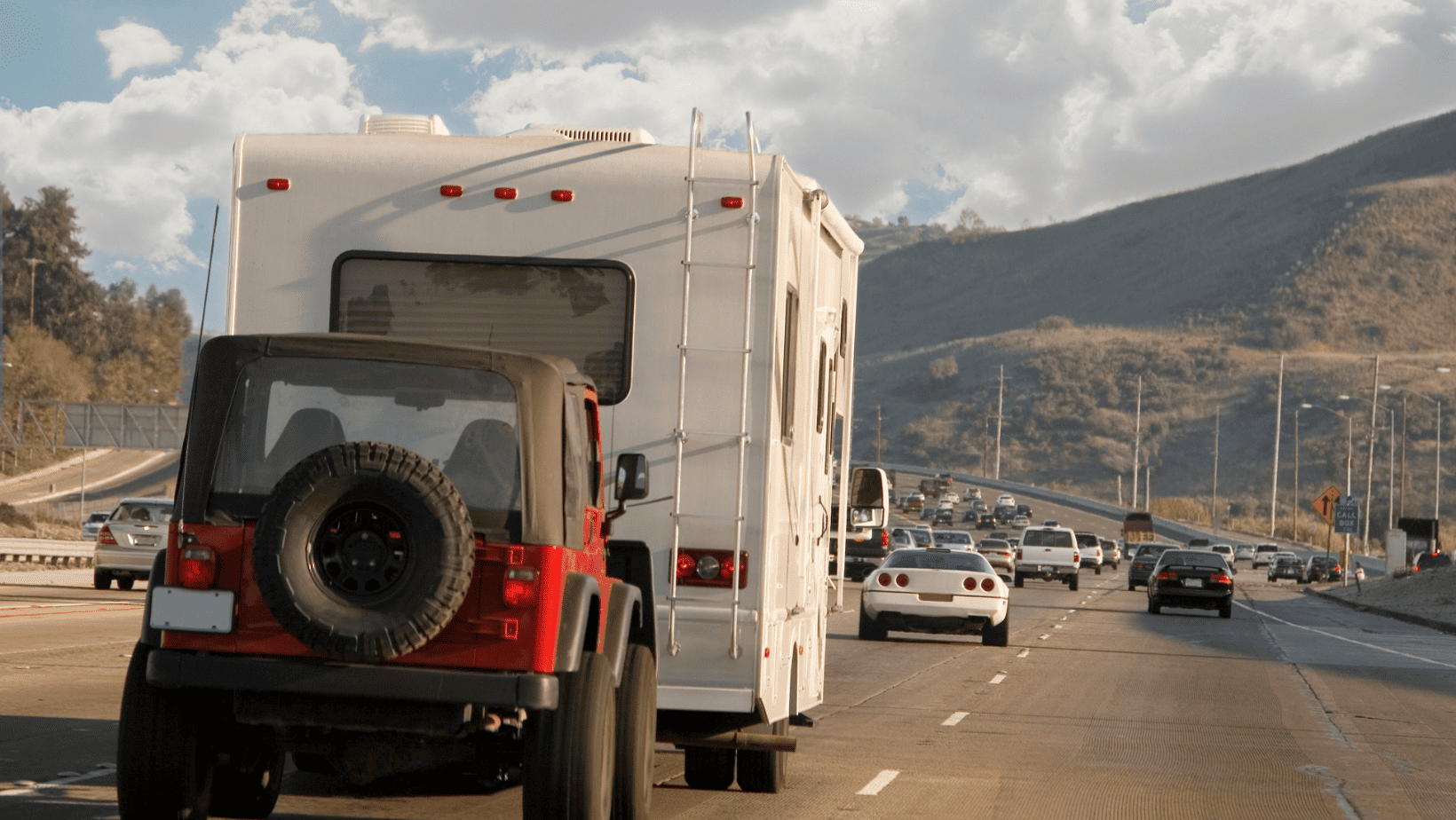 Hit the Road Together: A Guide to 33 Cars and Trucks That Can Be Flat Towed Behind an RV
