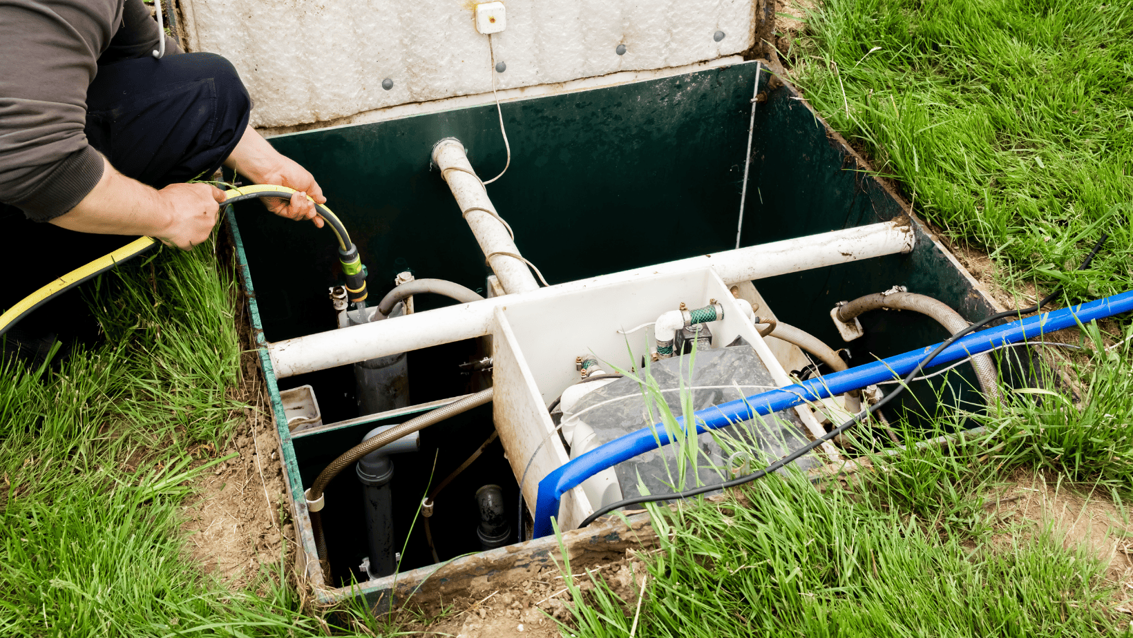 Vinegar for RV Water Tank Sanitization: Is It Safe?