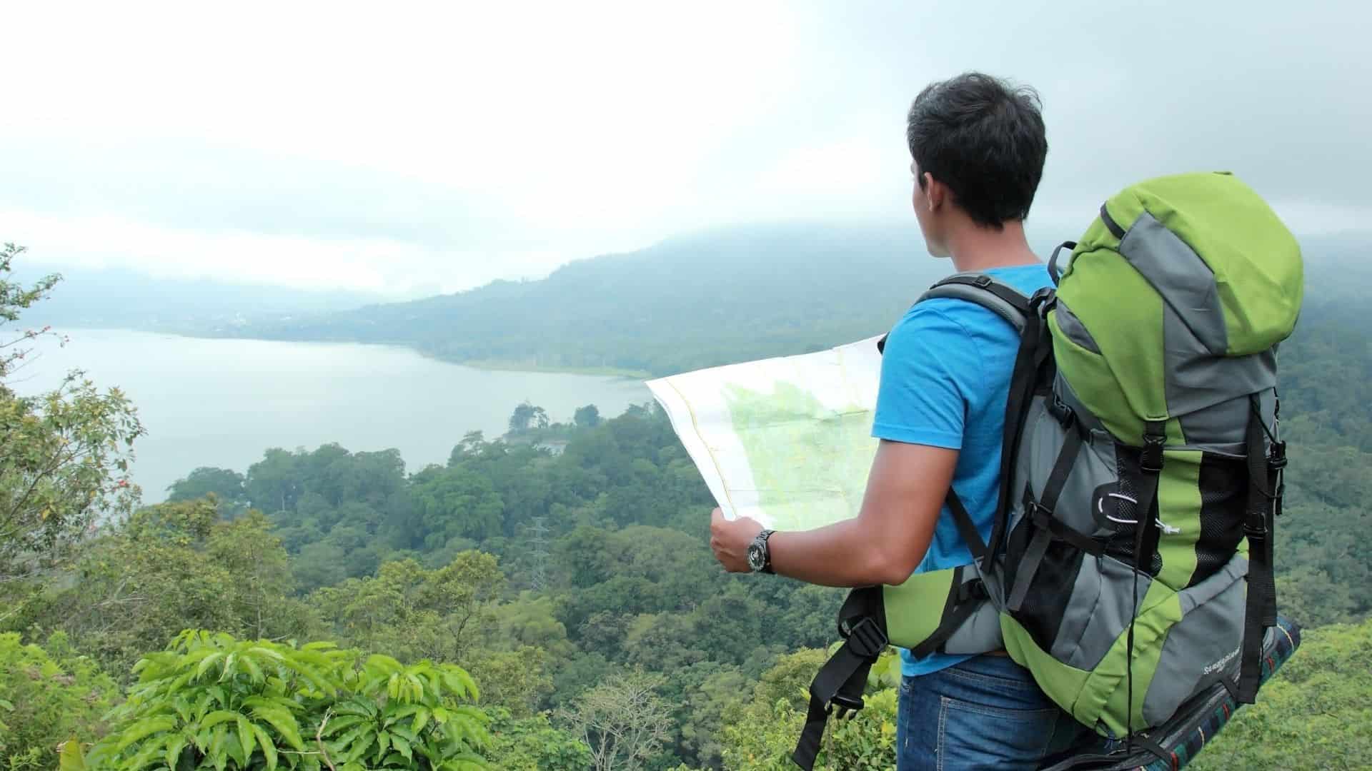 Travel Light and Stylish: The 5 Best Minimalist Travel Backpacks