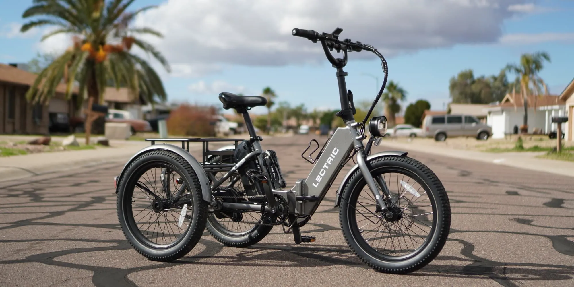 Exploring Innovation: A Review of the New Foldable Lectric XP Trike