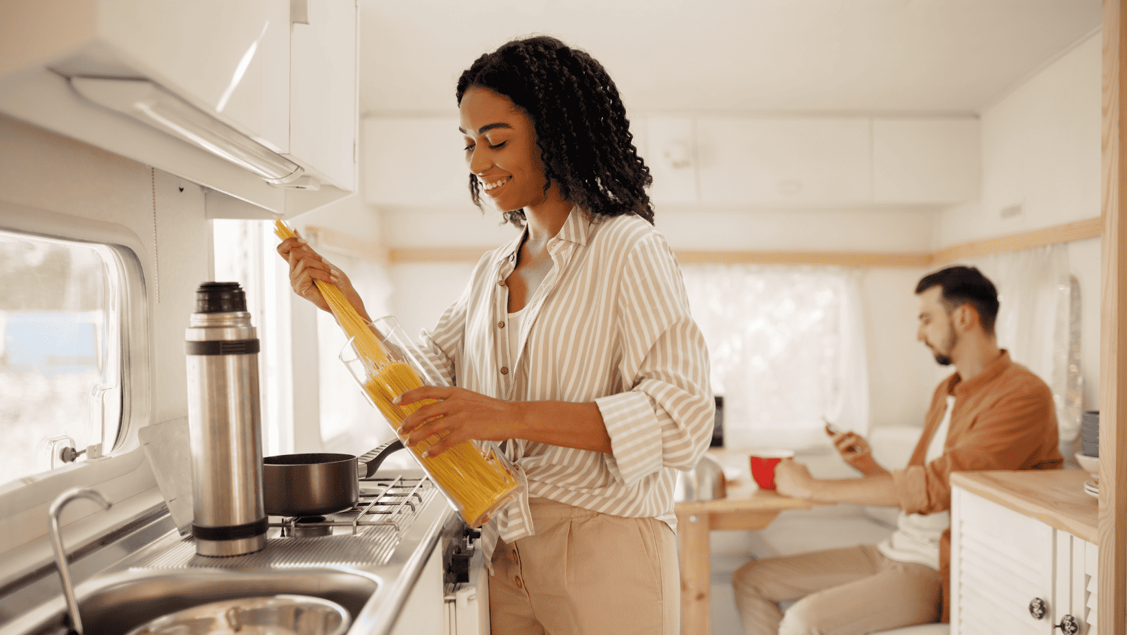 Savoring the Journey: Food Storage in Your RV for Enjoyable Roadside Cooking