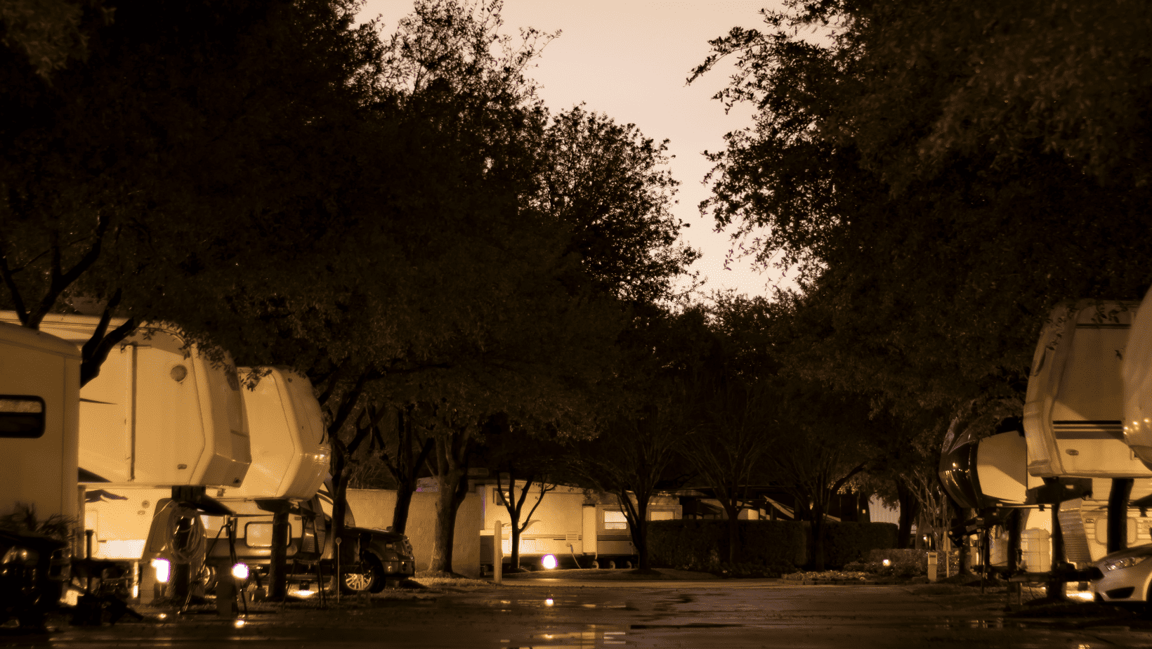 Illuminating Your RV: Choosing Appropriate Lights for Your 5th Wheel at Night