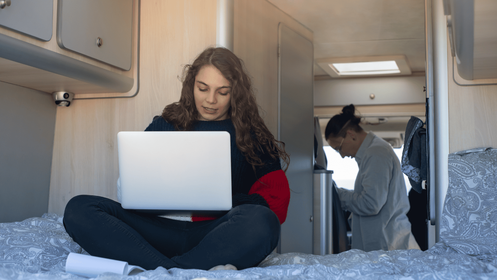 Game-Changing Connectivity: Peplink's Partnership with Starlink for RV Internet