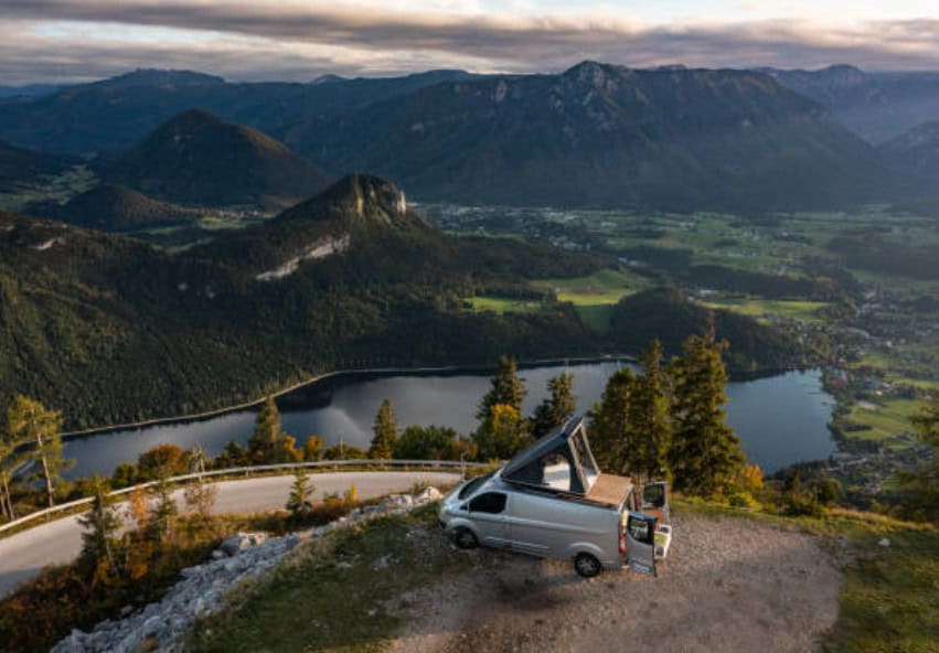 The History of Camping in the U.S.: From Tents to RVs