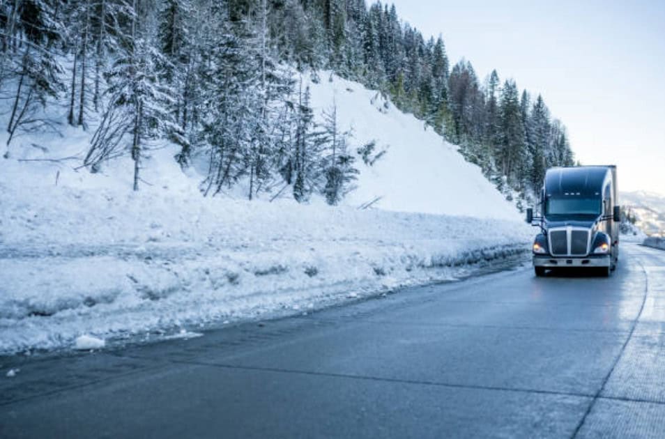 Escaping Winter: The Warmest States for Full-Time RVers