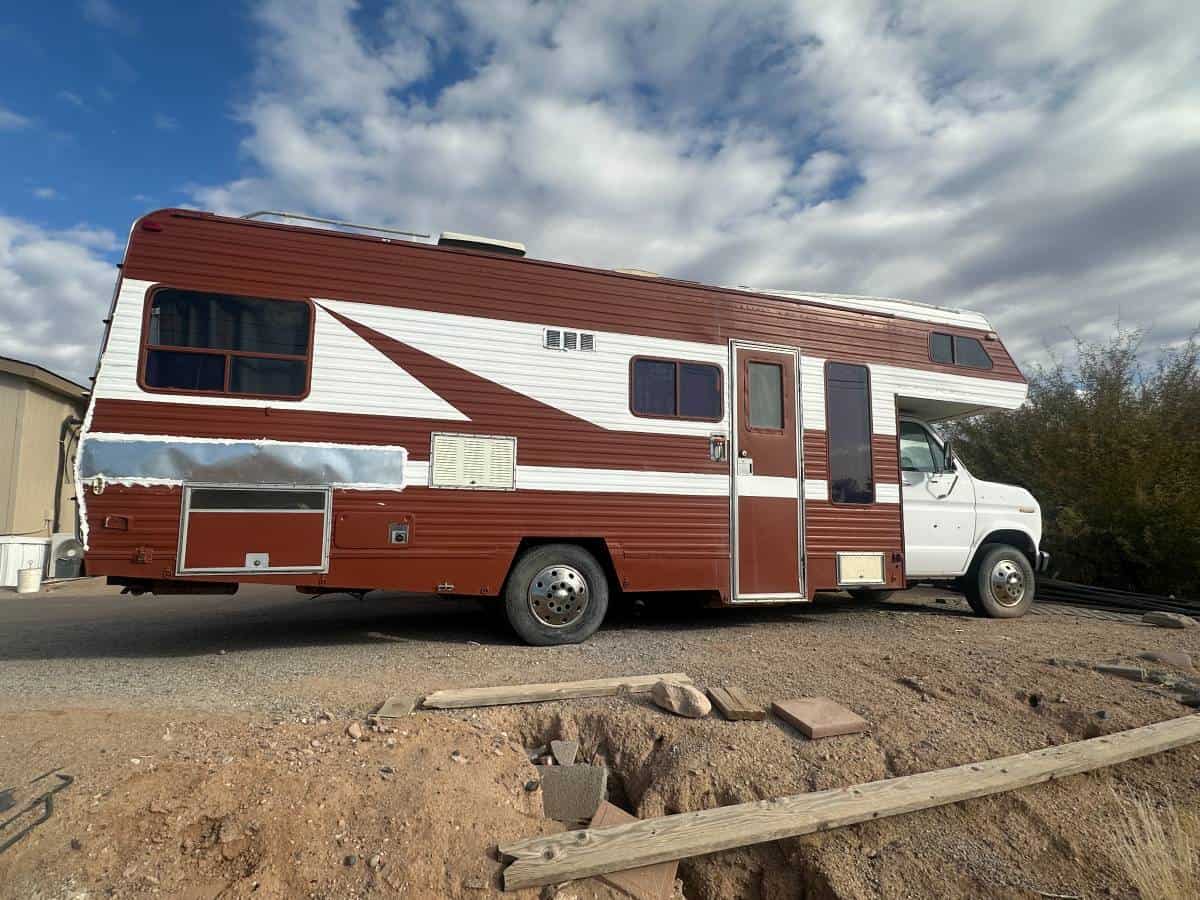 Old But Gold: The Ford Econoline Motorhome Ready for New Adventures