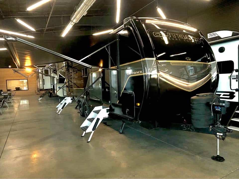 Keystone Outback 252RD | 35’ Pull-Behind Camper with Solar Power Package