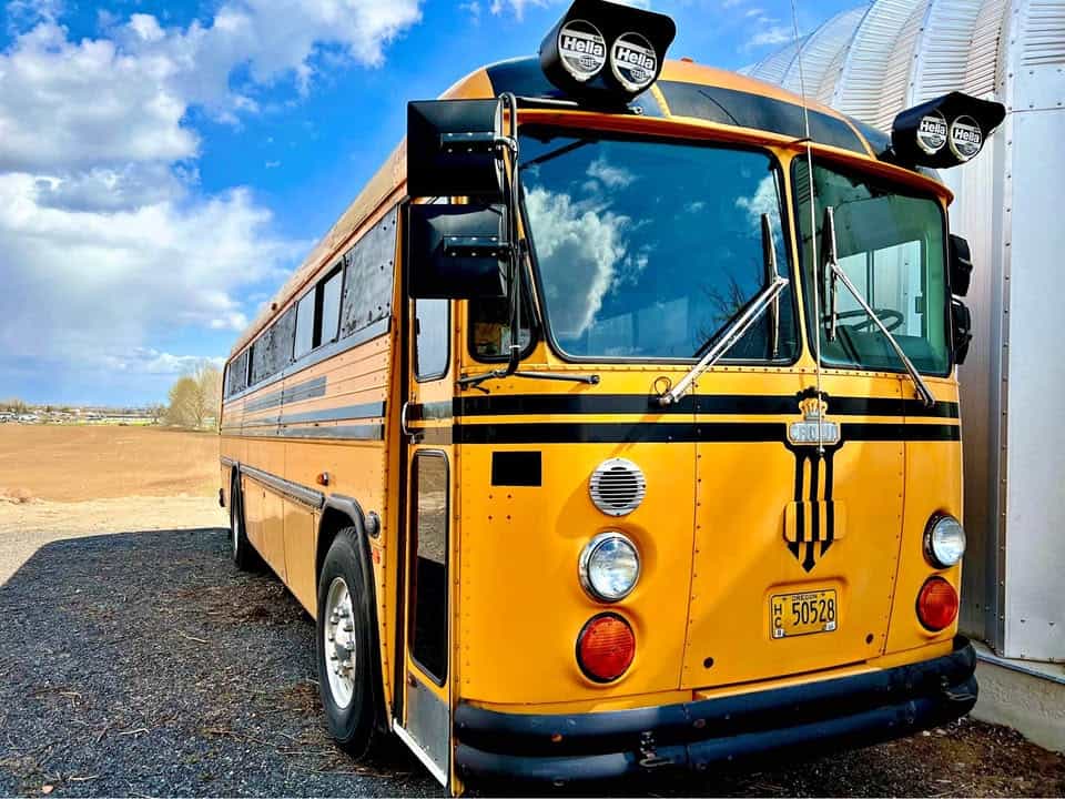 Rolling Elegance: 1986 Crown Supercoach with Vintage Charm & Modern Upgrades