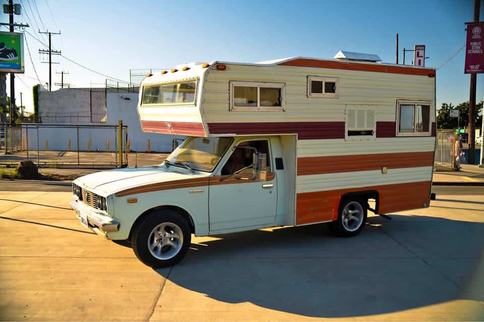 1977 Toyota Dolphin Hilux – Vintage Compact Camper with Timeless Toyota Reliability
