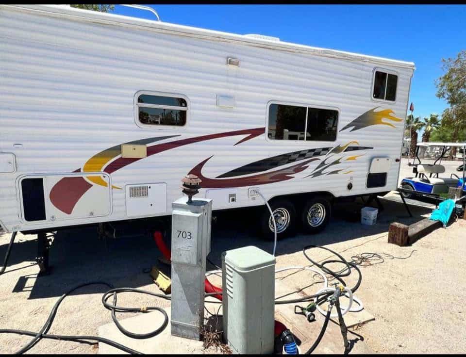 Why Hasn’t This Toy Hauler Sold Yet? The Mystery of the 2004 RAGEN 2124 C