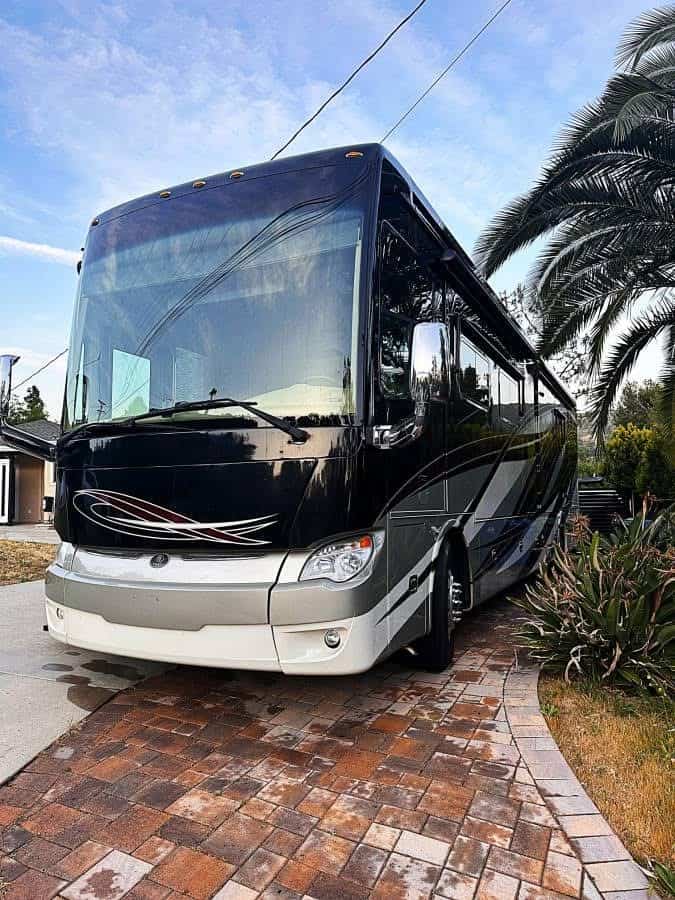2017 Tiffin Allegro Bus 40AP – Luxury Meets Performance