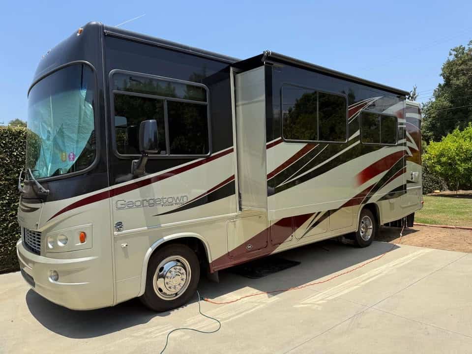 This Georgetown DS280 Is Built for Big Views and Bigger Adventures