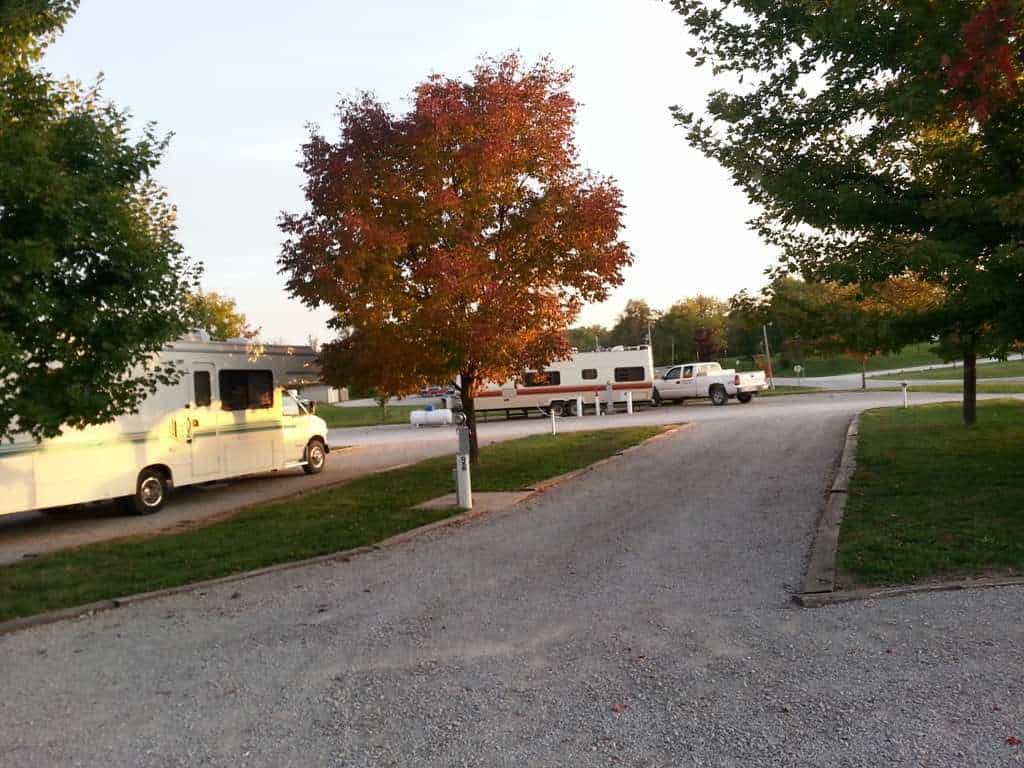 Indian Hill Inn & RV Park