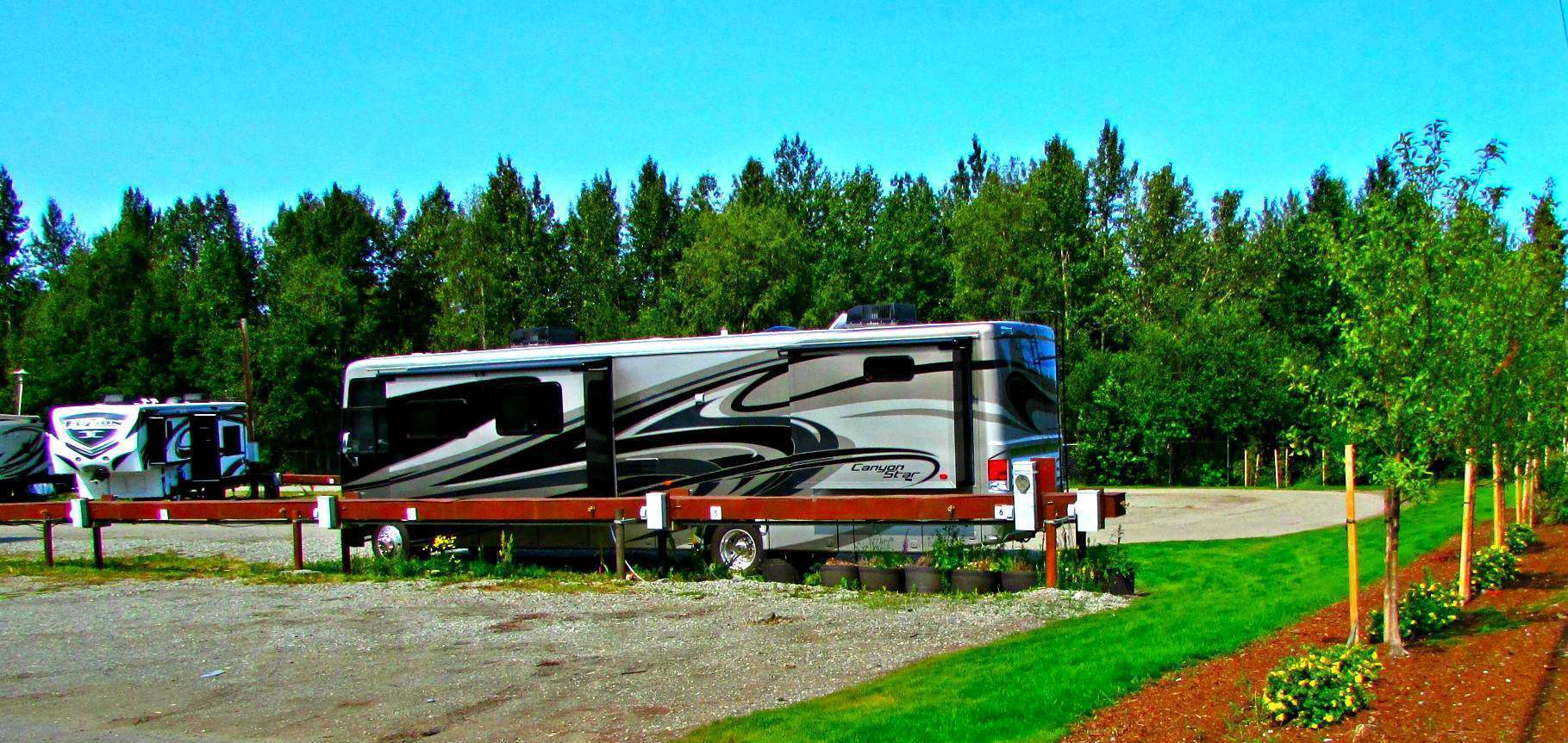 Creekwood Inn & RV Park