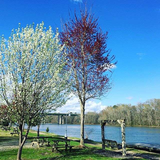 River Rocks Landing Resort & Venue