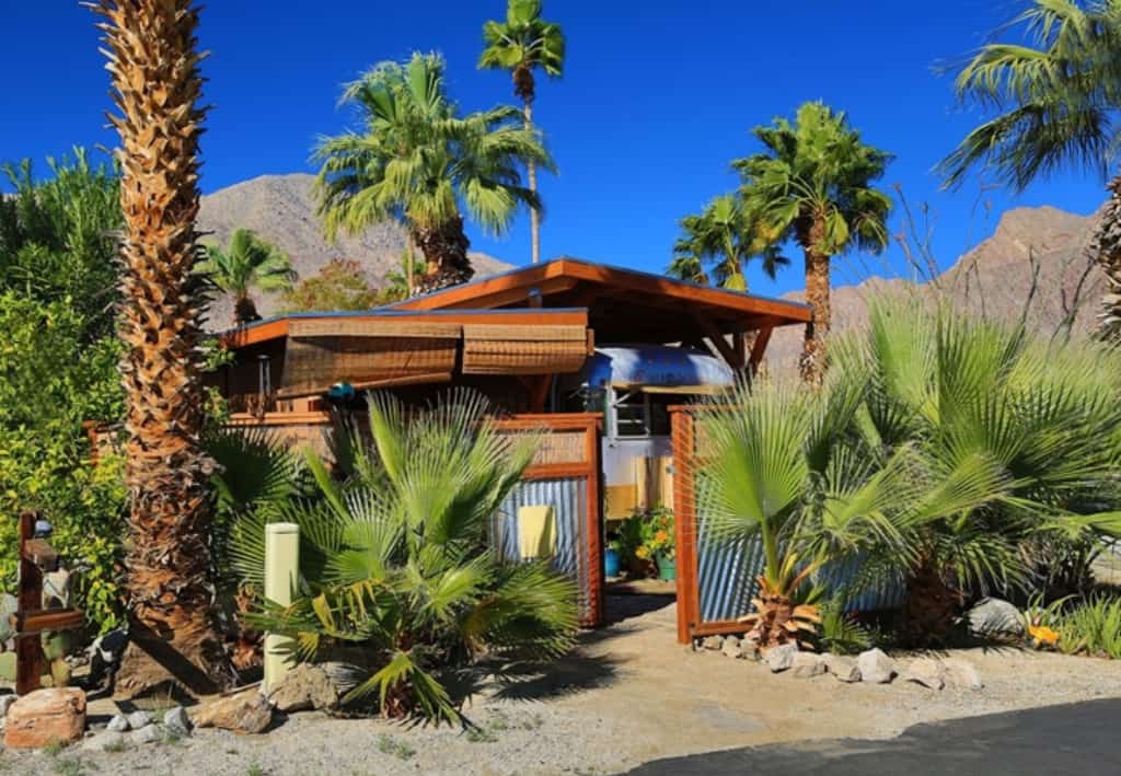 Desert Sands Vintage RV Park
