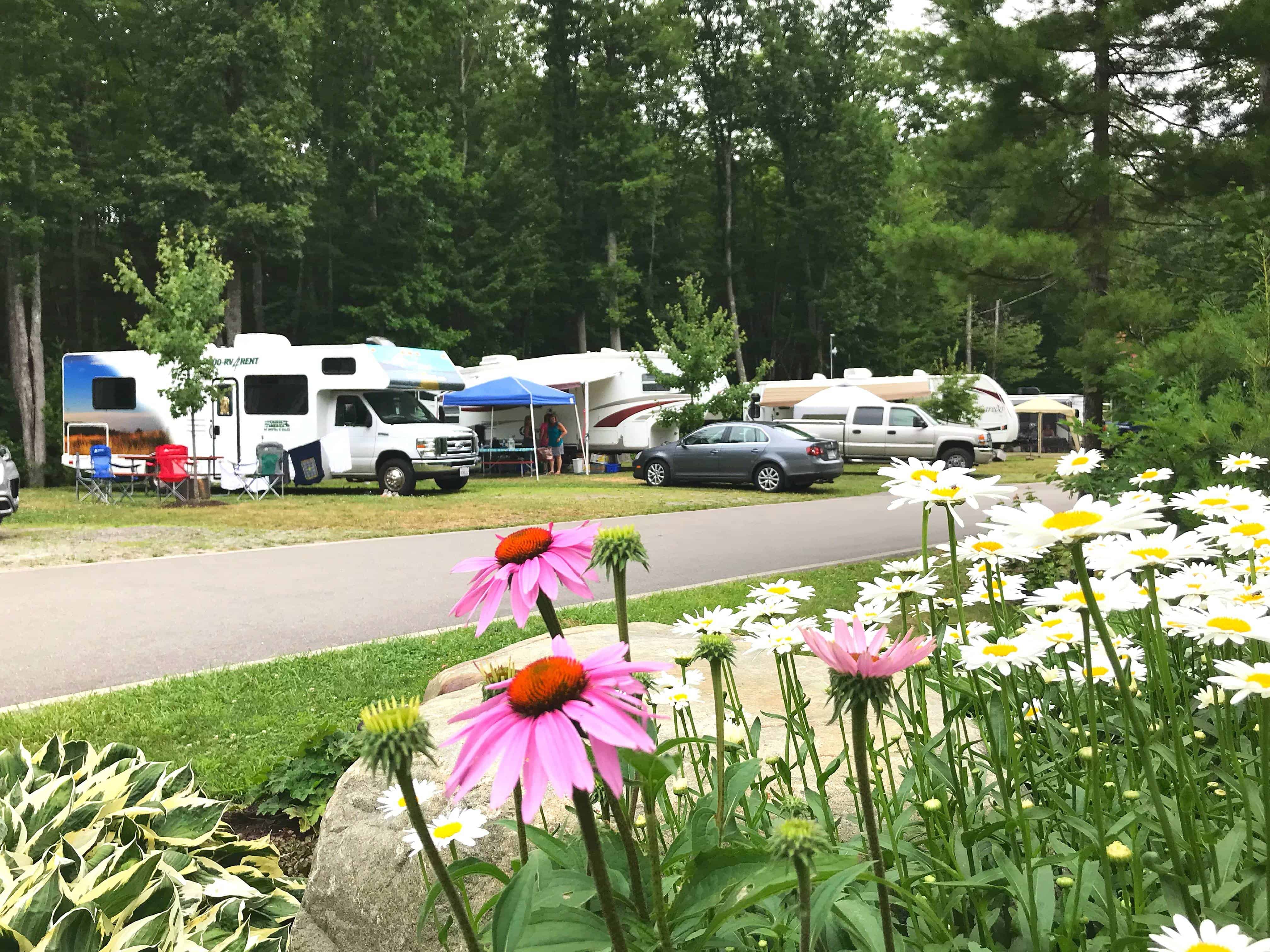 Hid'n Pines Family Campground
