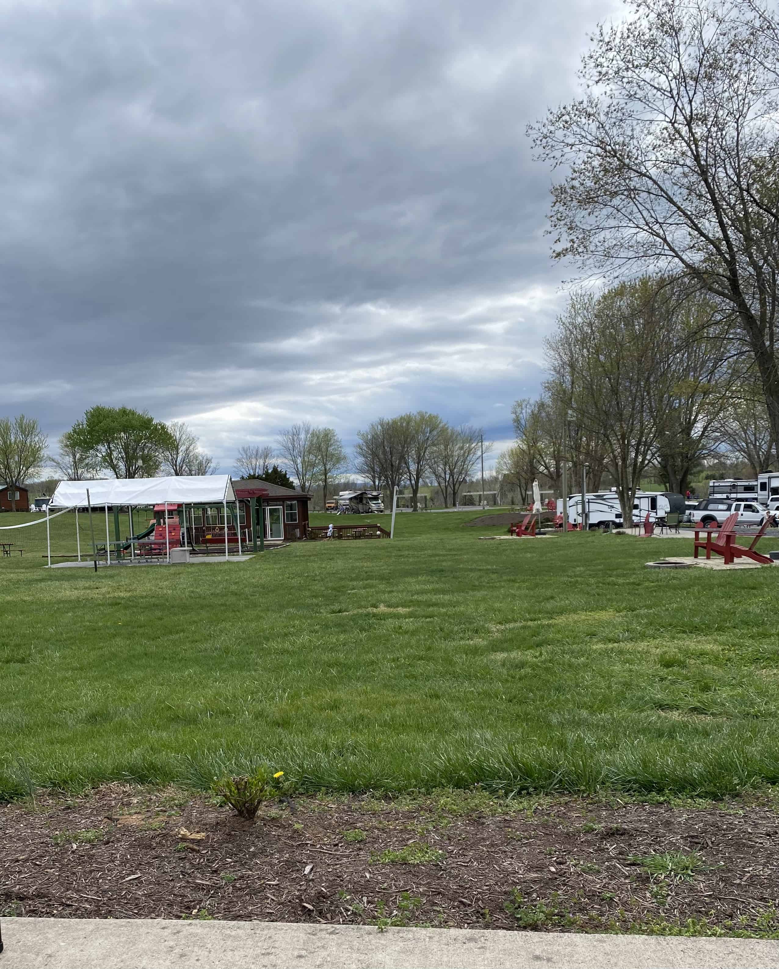Spacious Skies Campgrounds - Shenandoah Views