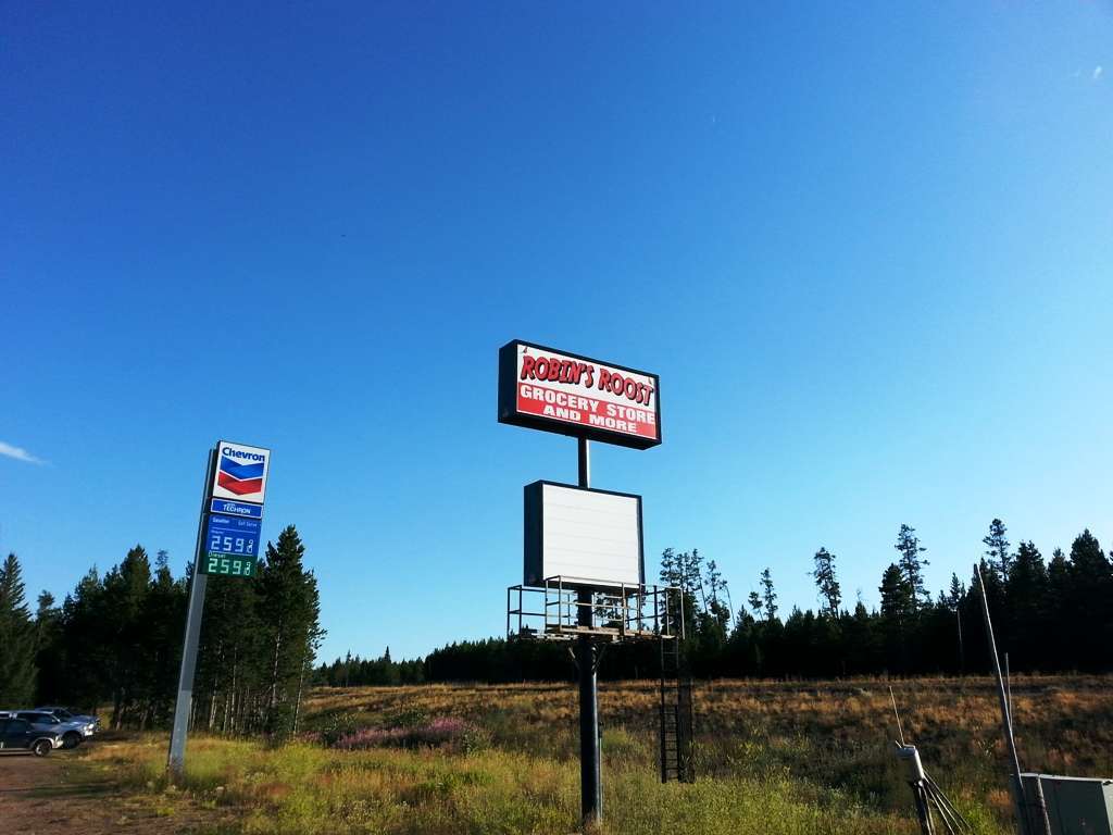 Robin's Roost Grocery Store and More RV Sites
