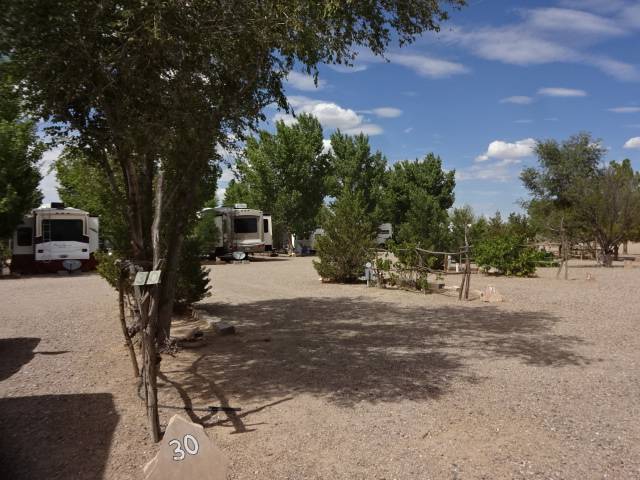 Kiva RV Park & Horse Motel