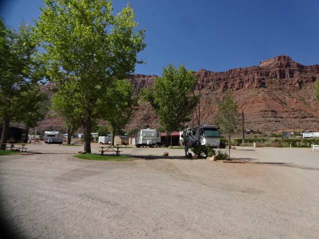 Spanish Trail RV Park & Campground