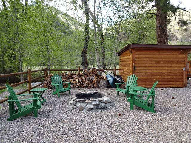 Waters Edge RV Park & Pizzeria