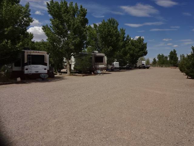 Kiva RV Park & Horse Motel