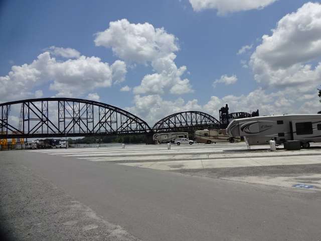 Downtown Riverside RV Park